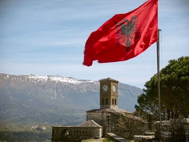 albanie